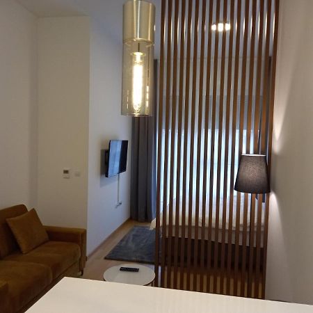 Lux Opera Appartement Banja Luka Buitenkant foto